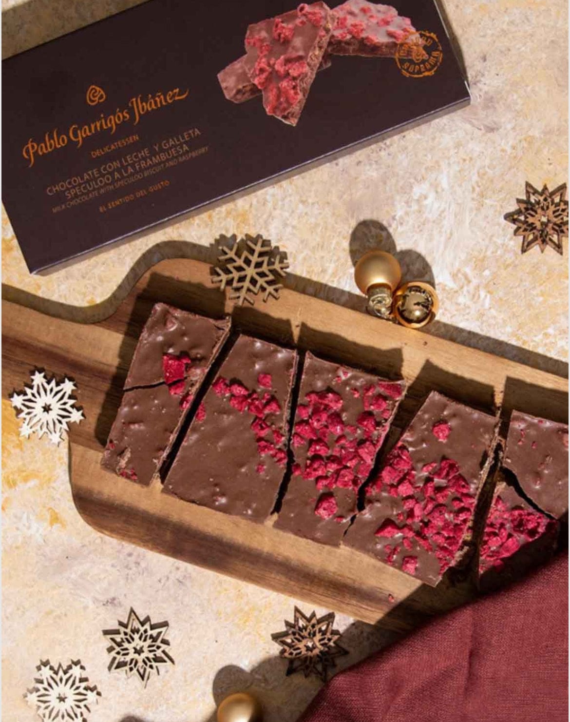 Gourmet-herkut.fi Pablo Garrigos Maitosuklaata,rapeaa keksiä ja vadelmaa 200g